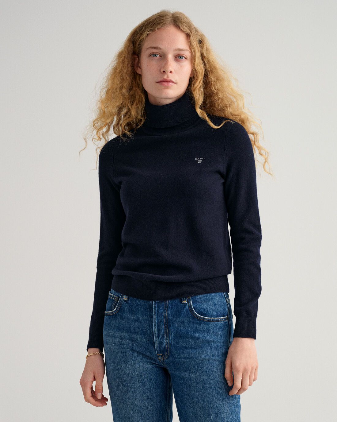 Maglione Donna GANT Extrafine - Lana Di Agnello 90%, Scollo A V, Lavabile In Lavatrice, Design Elegante