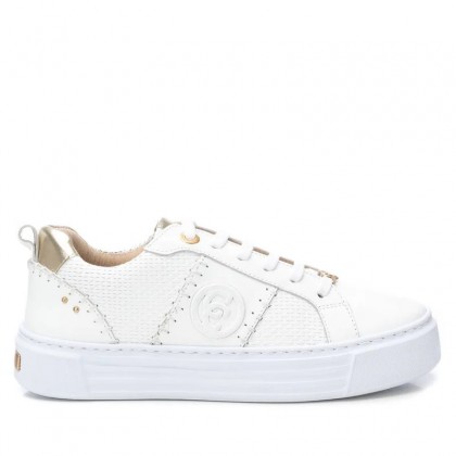 Plimsolls & Trainers
