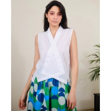 Pretty Vacant Nikki Top in White Schiffley