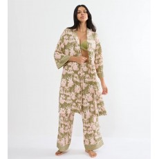 Triumph Aura Spotlight Robe 0