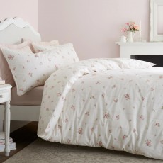 Vintage Rosebud Lace Duvet Set