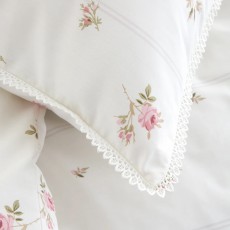 Vintage Rosebud Lace Duvet Set