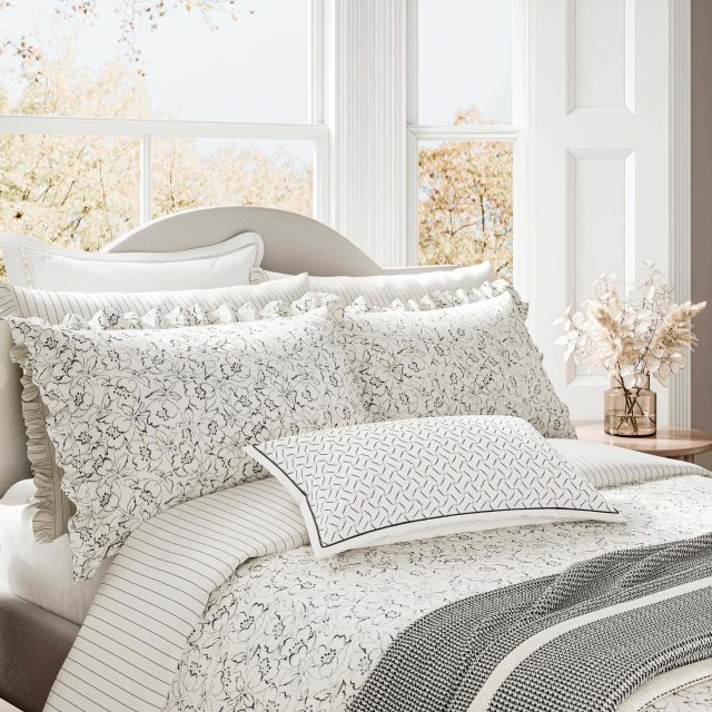 Bedeck of Belfast Ayda Chalk Print Bedding