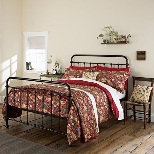 Morris & Co Strawberry Thief Crimson Duvet Cover Set