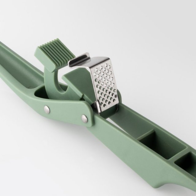 Dual Garlic Mincer & Slicer Sage