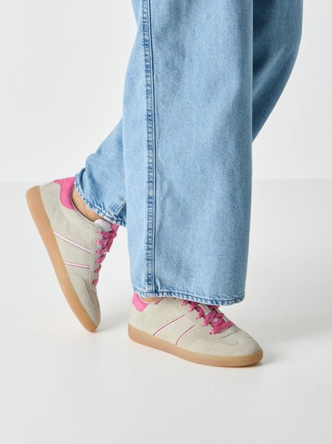 Tamaris Side Stripe Trainer