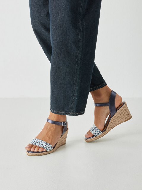 Tamaris Wedged Sandal